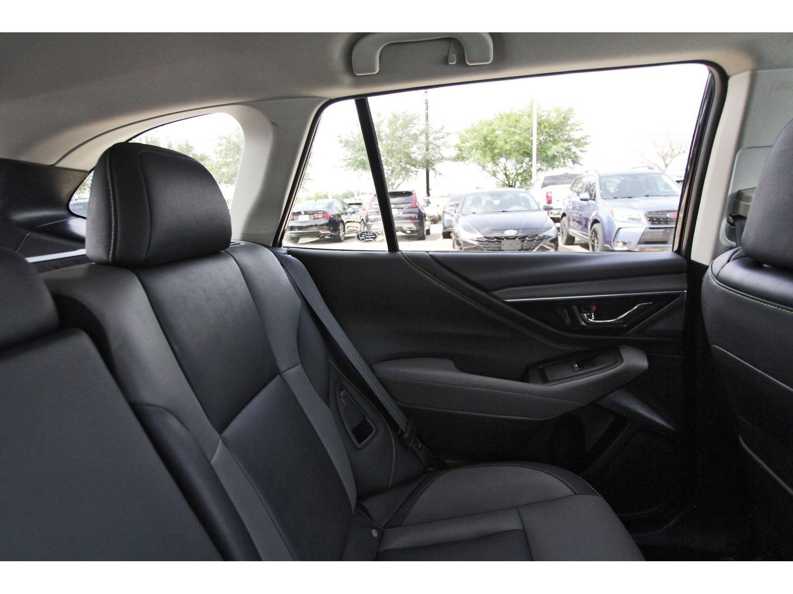 Used 2021 Subaru Outback Onyx Edition XT w/ Popular Package #2 AWD/4WD image 12