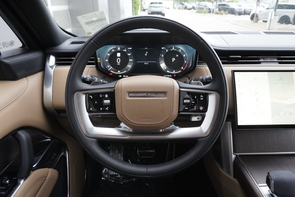 New 2026 Land Rover Range Rover Long Wheelbase SE AWD/4WD image 10