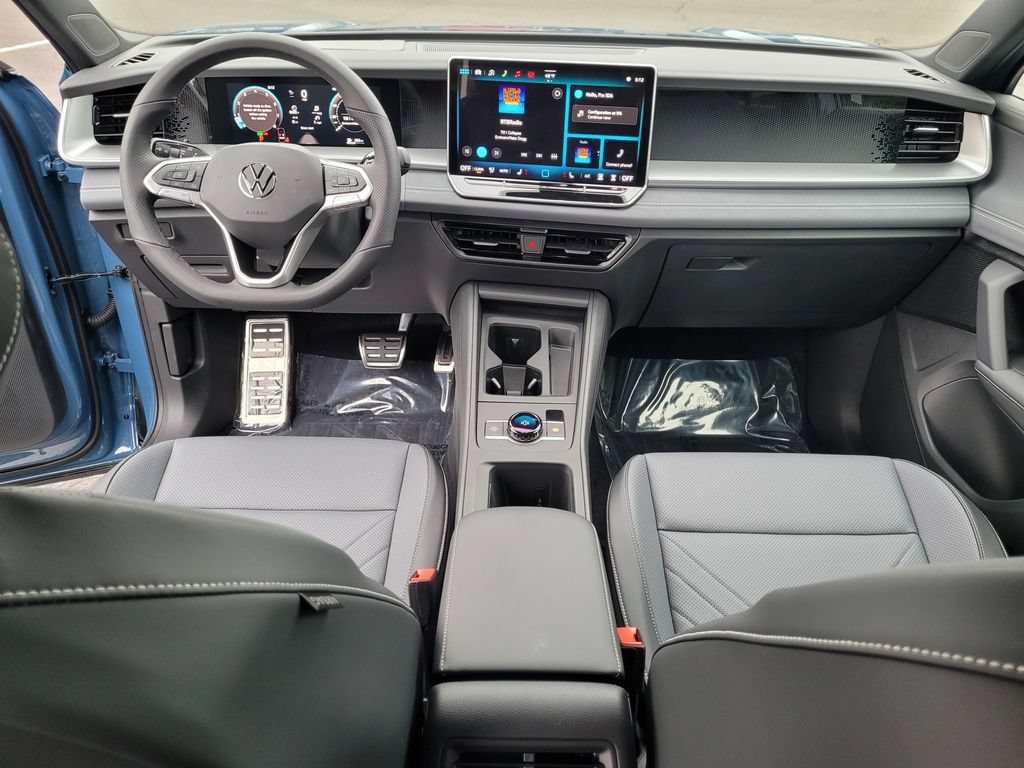 New 2026 Volkswagen Tiguan SE R-Line FWD image 15