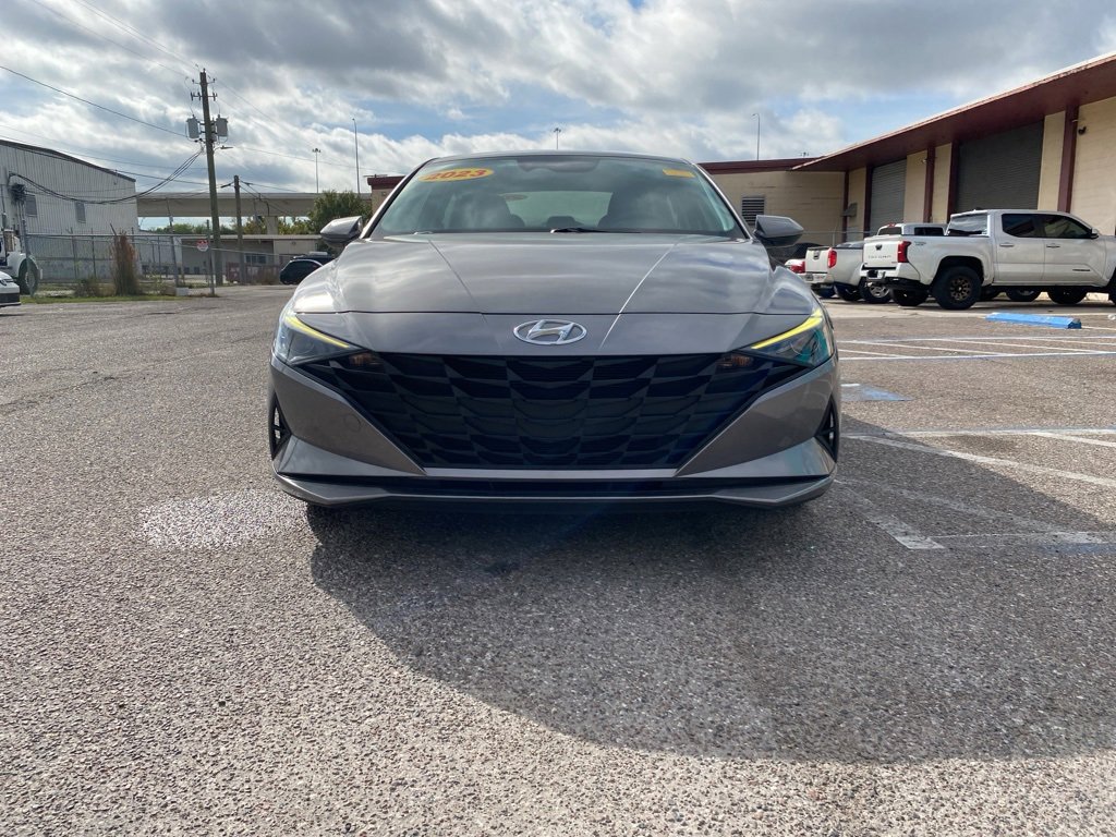 Used 2023 Hyundai Elantra SEL w/ Preferred Accessory Package image 8