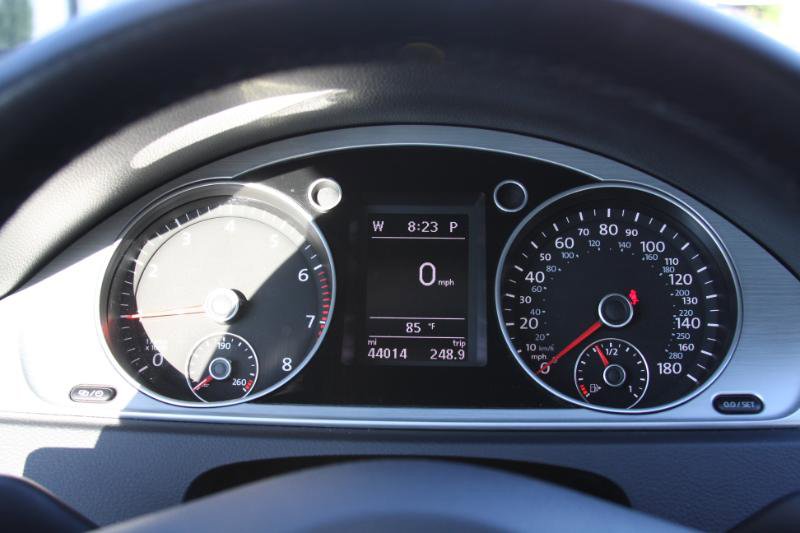 Used 2016 Volkswagen CC Sport image 36