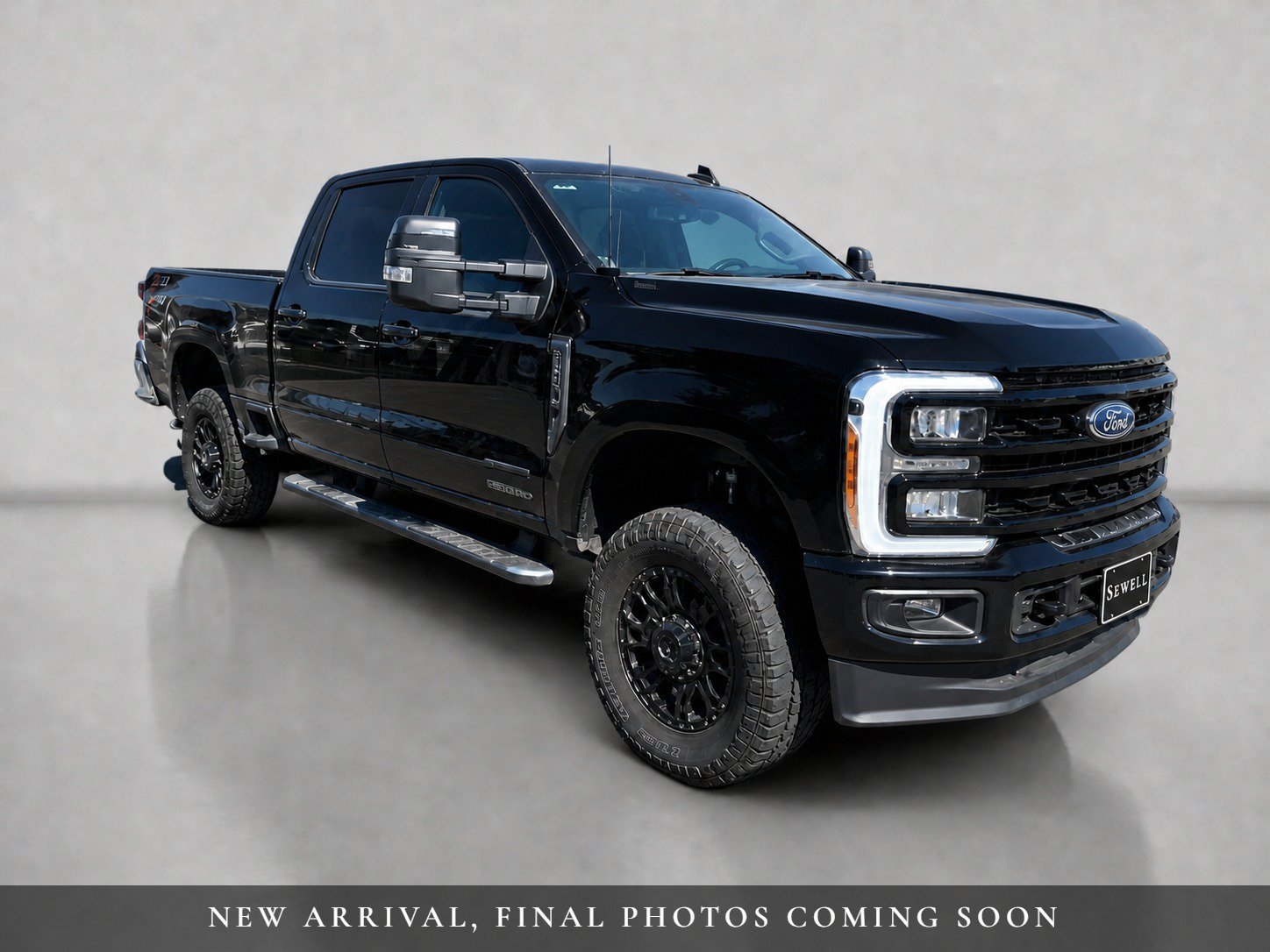 Used 2023 Ford F250 Lariat w/ Lariat Ultimate Package AWD/4WD image 3