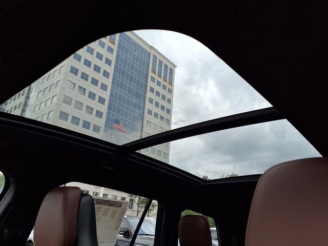 New 2026 Lincoln Aviator Reserve AWD/4WD image 12