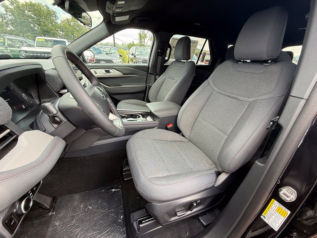 New 2027 Ford Explorer Active AWD/4WD image 18
