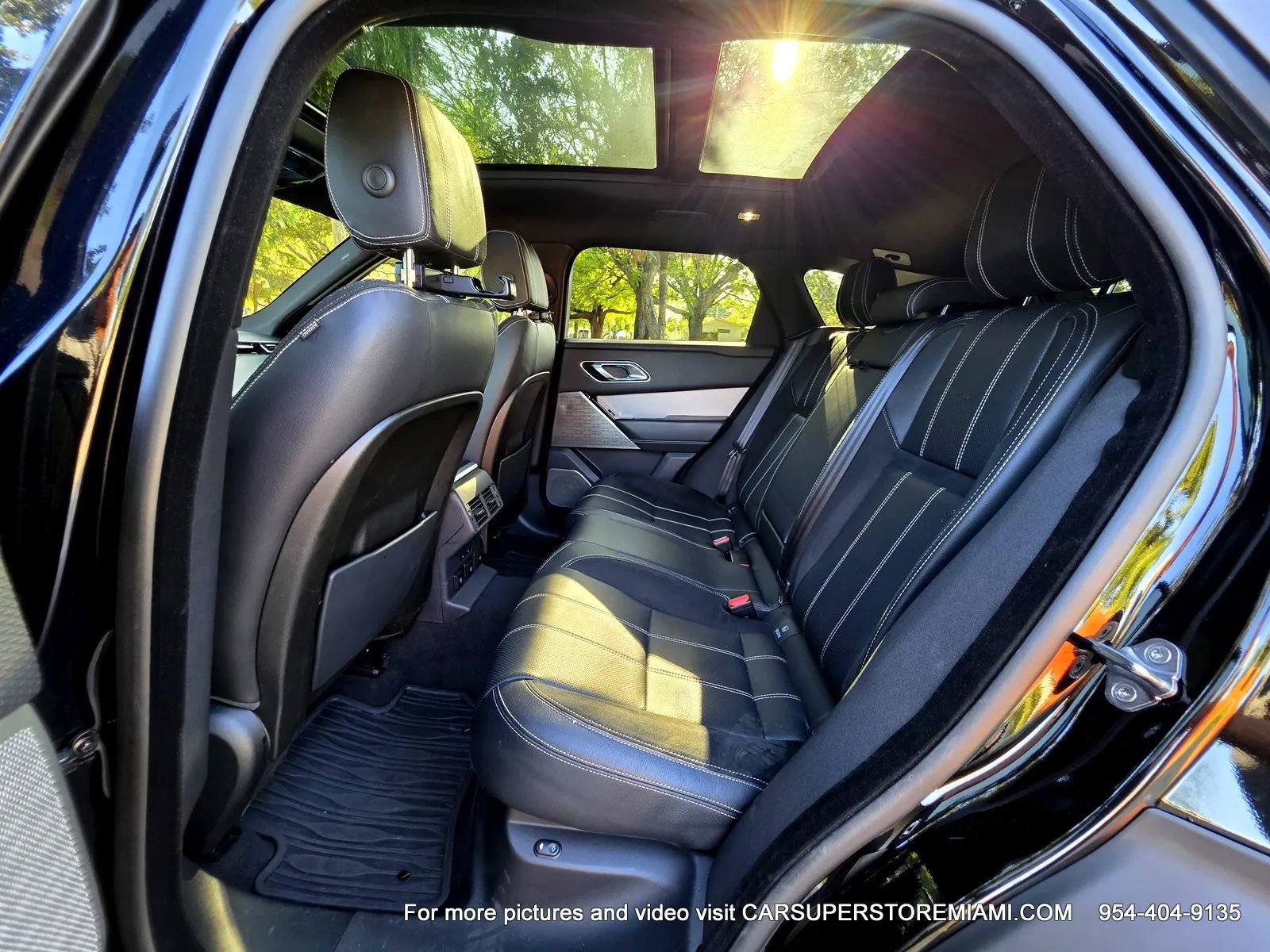 Used 2018 Land Rover Range Rover Velar R-Dynamic SE AWD/4WD image 49