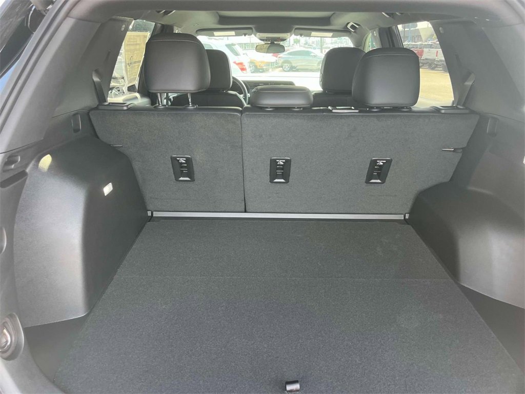 New 2026 GMC Terrain AT4 w/ Convenience Package III image 17