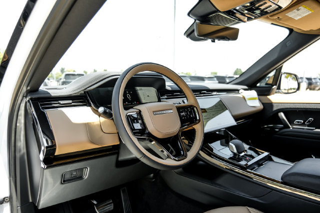 New 2026 Land Rover Range Rover Sport Dynamic SE AWD/4WD image 3