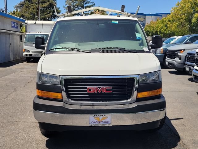Used 2021 GMC Savana 2500 w/ Driver Convenience Package RWD image 3