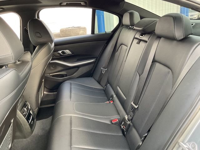 Used 2023 BMW 330i Sedan w/ Premium Package RWD image 10