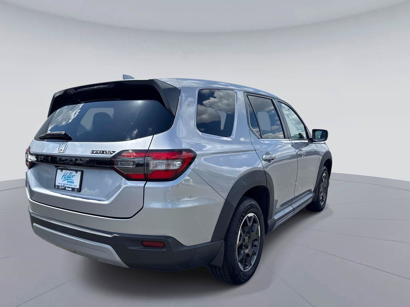Certified 2023 Honda Pilot EX-L image 4