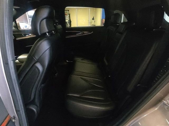 Used 2019 Lincoln Nautilus Select image 22