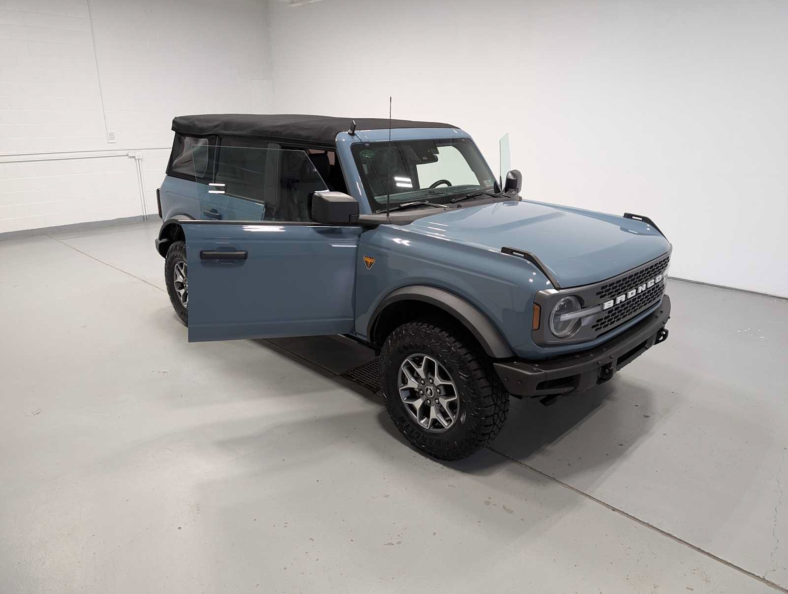 Used 2022 Ford Bronco Badlands AWD/4WD image 15