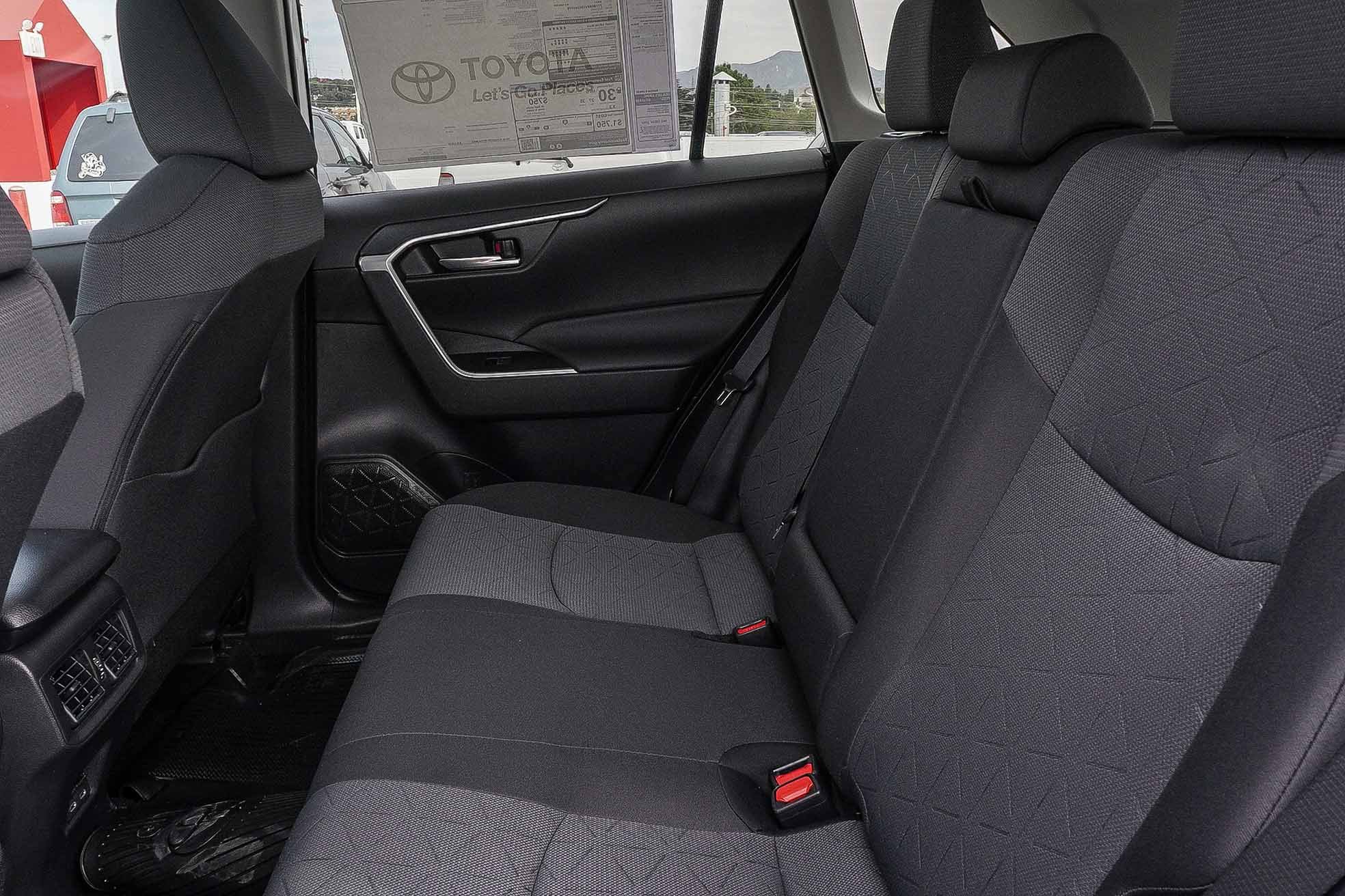 New 2025 Toyota RAV4 XLE image 28
