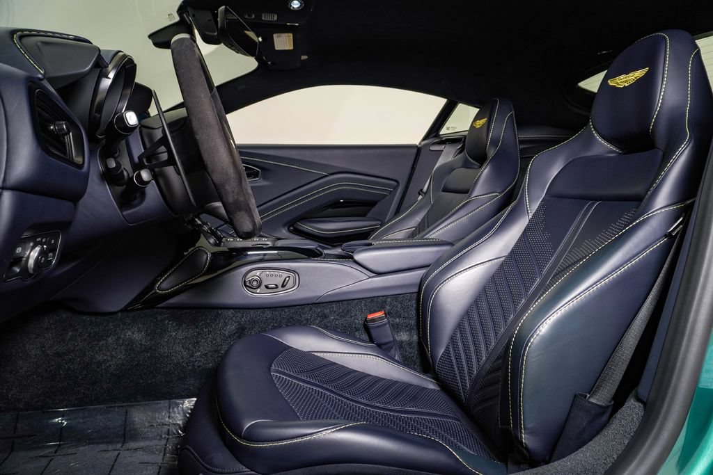 Used 2023 Aston Martin V12 Vantage RWD image 21