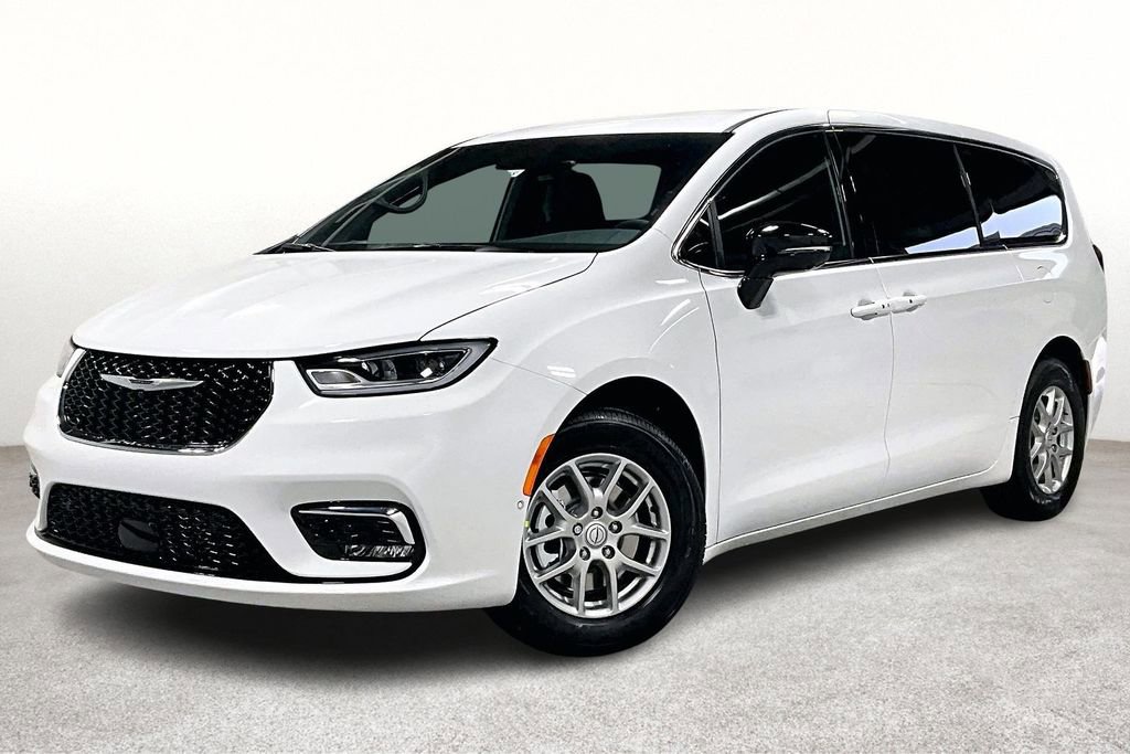 New 2026 Chrysler Pacifica Select FWD image 2