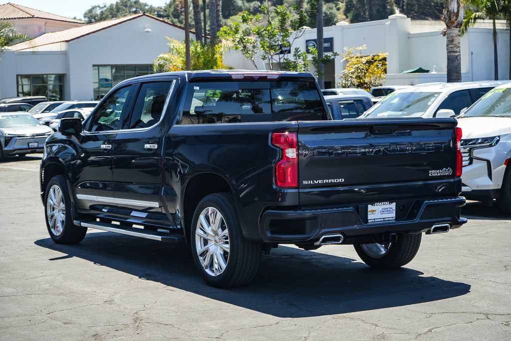 Used 2023 Chevrolet Silverado 1500 High Country w/ High Country Premium Package AWD/4WD image 4