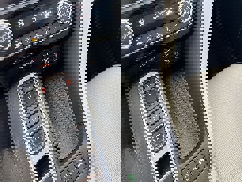 Certified 2022 Honda Insight EX image 32