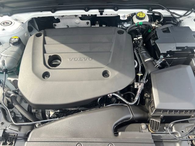 Used 2023 Volvo XC40 B5 Ultimate image 34