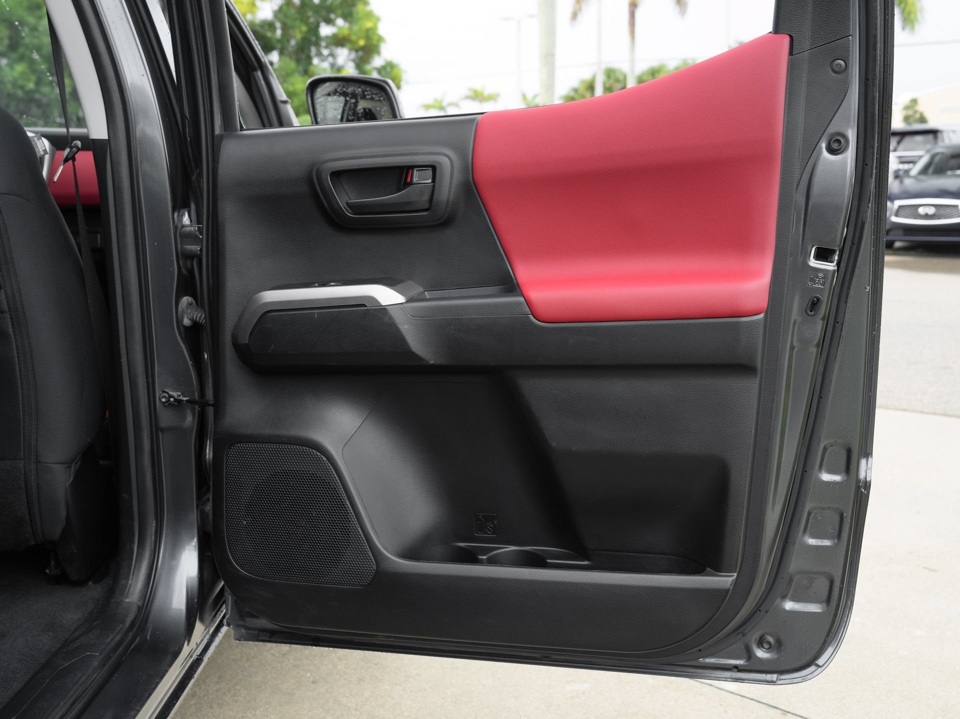 Used 2023 Toyota Tacoma SR5 AWD/4WD image 34