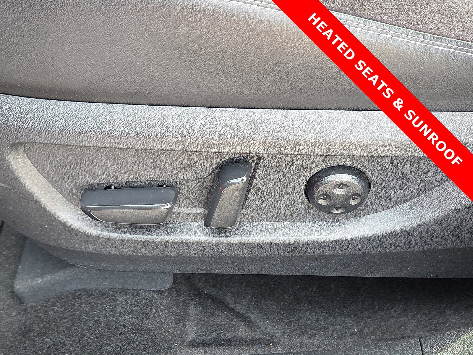 Used 2025 INFINITI QX55 Sensory image 15
