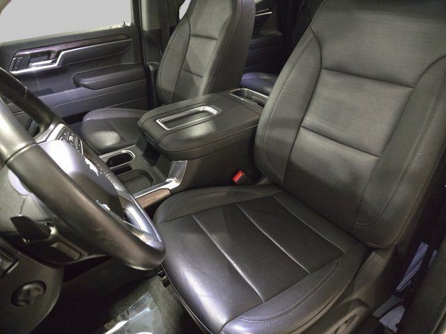 Used 2022 Chevrolet Silverado 1500 LTZ image 17