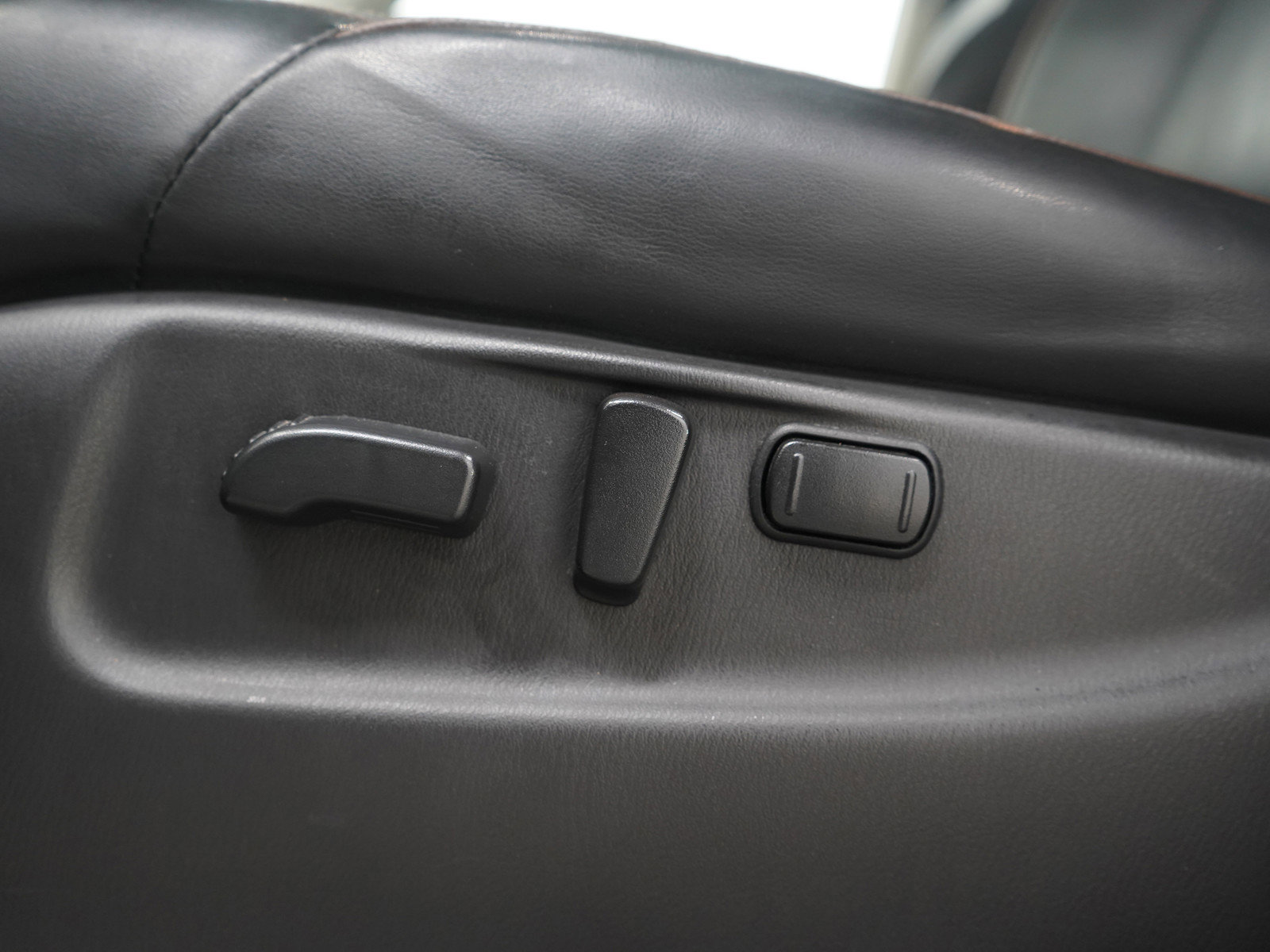 Used 2020 Nissan Armada SL w/ Premium Package image 27