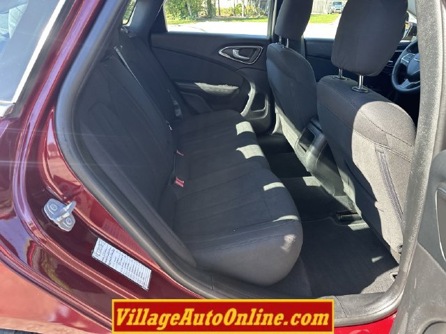 Used 2016 Chrysler 200 Limited FWD image 26
