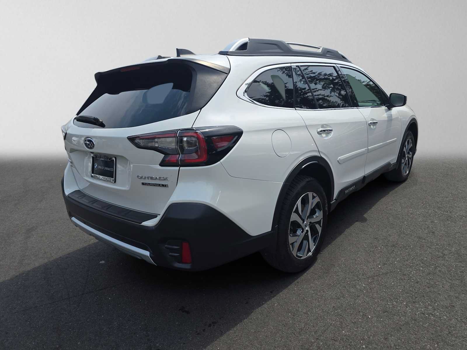 Used 2022 Subaru Outback Touring XT w/ Popular Package #2 AWD/4WD image 3