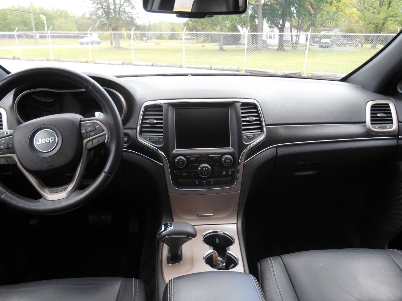 Used 2015 Jeep Grand Cherokee Limited AWD/4WD image 5