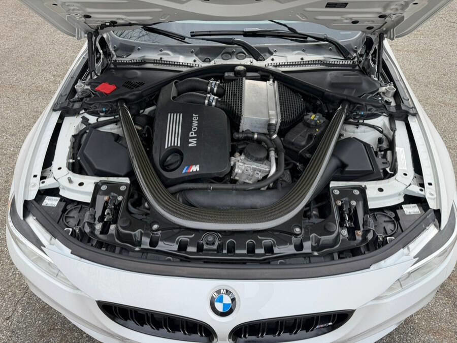 Used 2015 BMW M4 Coupe image 14