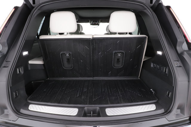 Used 2026 Cadillac Vistiq Sport w/ LPO, Floor Liner Package AWD/4WD image 28