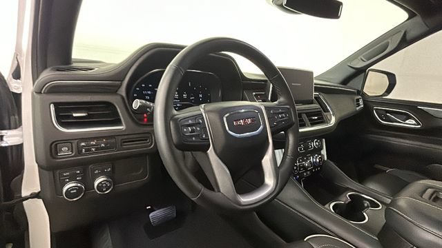 Used 2023 GMC Yukon SLT w/ SLT Luxury Package AWD/4WD image 13