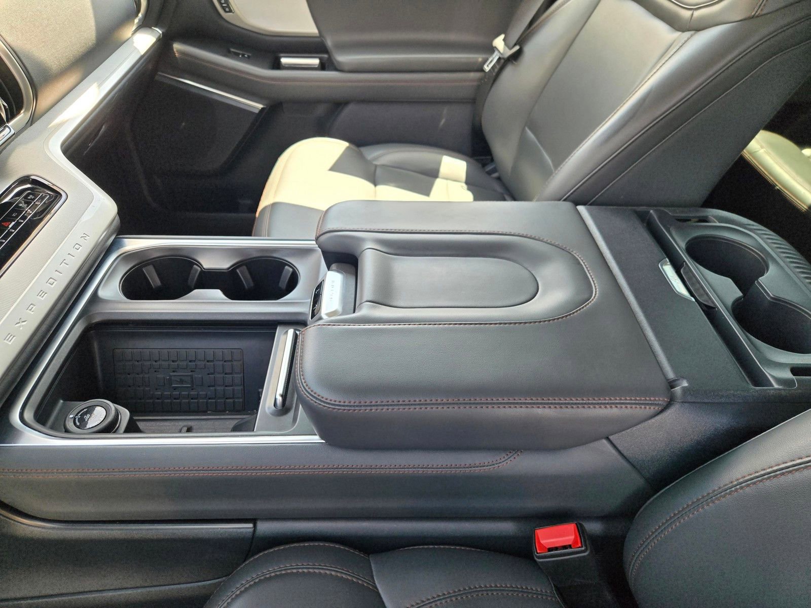 Certified 2025 Ford Expedition Active RWD image 25