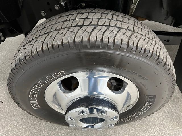 Used 2023 Ford F350 Lariat w/ Tow Technology Package AWD/4WD image 15