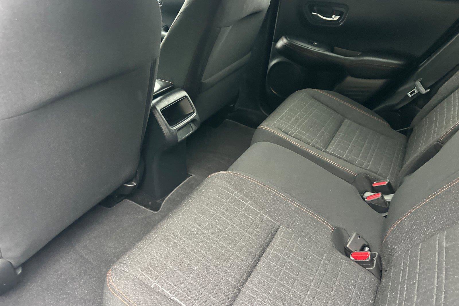 Certified 2025 Honda HR-V Sport image 8