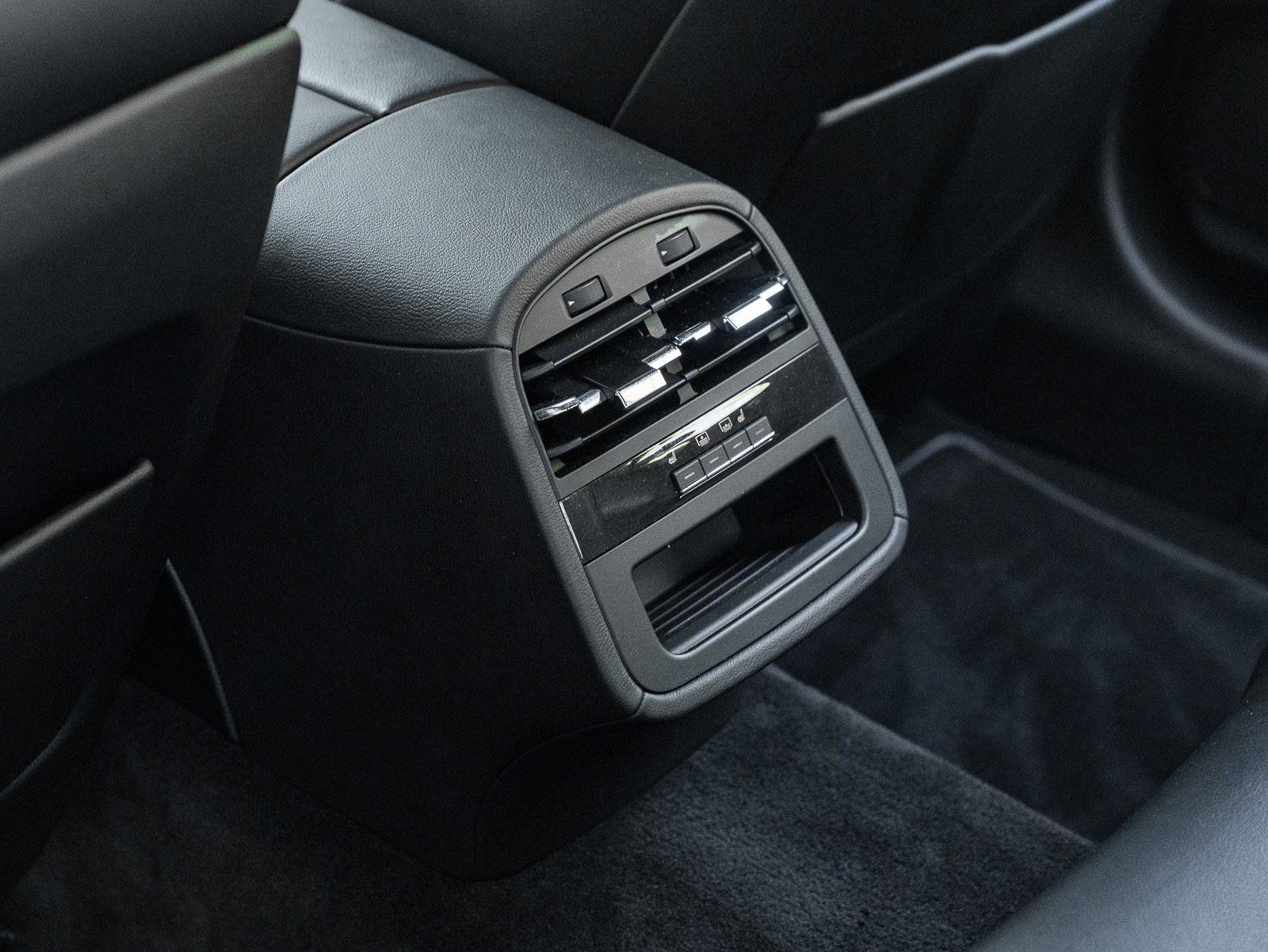 Used 2014 Maserati Quattroporte GTS image 44