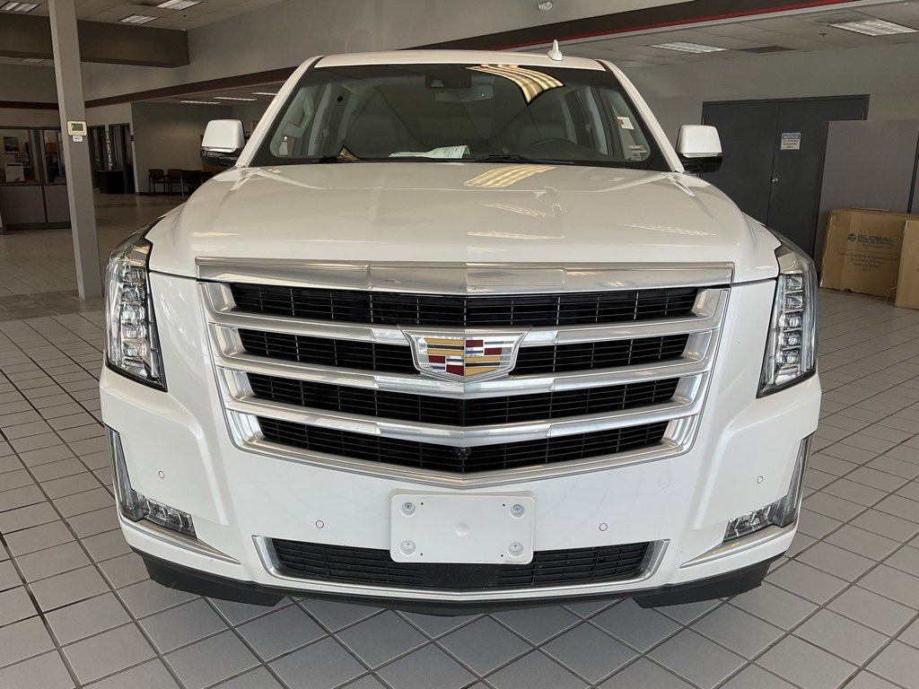 Used 2016 Cadillac Escalade ESV Premium image 2
