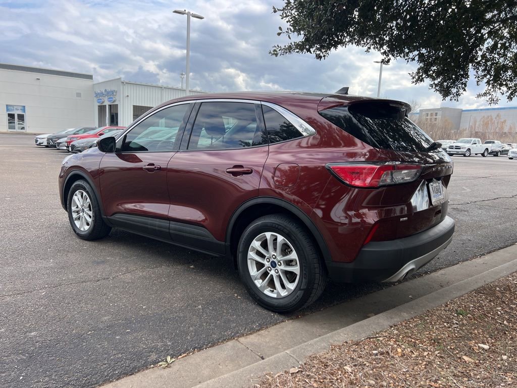 Used 2021 Ford Escape SE image 5