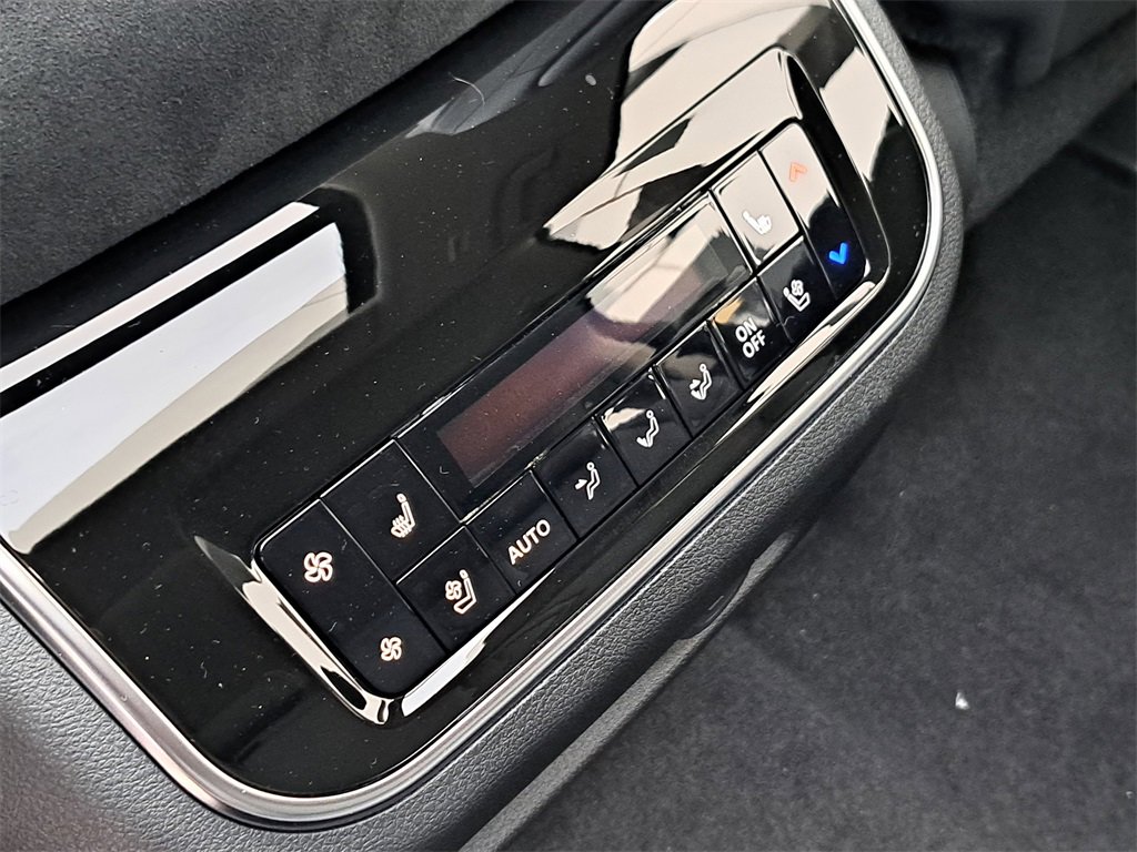 New 2026 INFINITI QX80 Luxe image 10