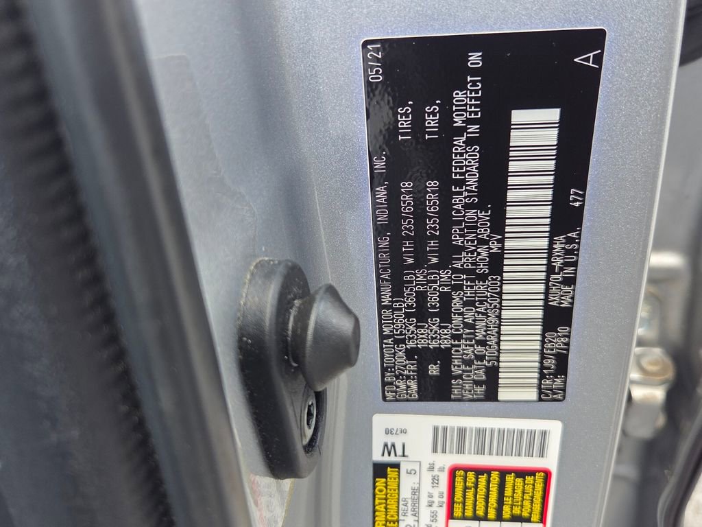 Used 2021 Toyota Highlander XLE FWD image 4