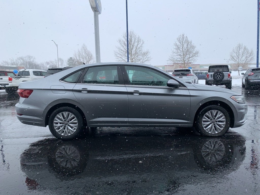 Used 2020 Volkswagen Jetta S image 2