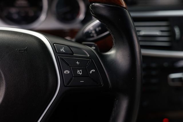 Used 2013 Mercedes-Benz E 350 4MATIC Wagon image 32