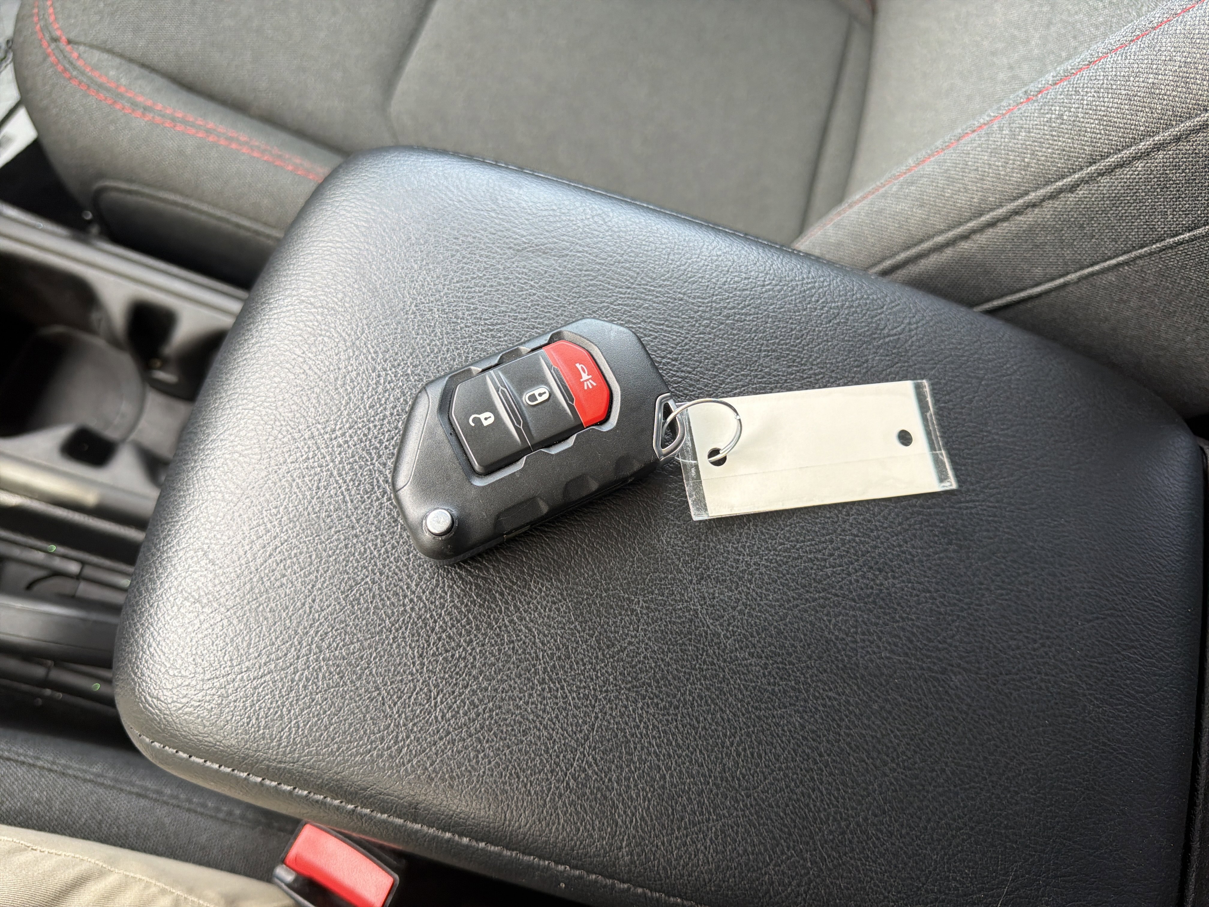 Used 2025 Jeep Wrangler Unlimited Rubicon image 28