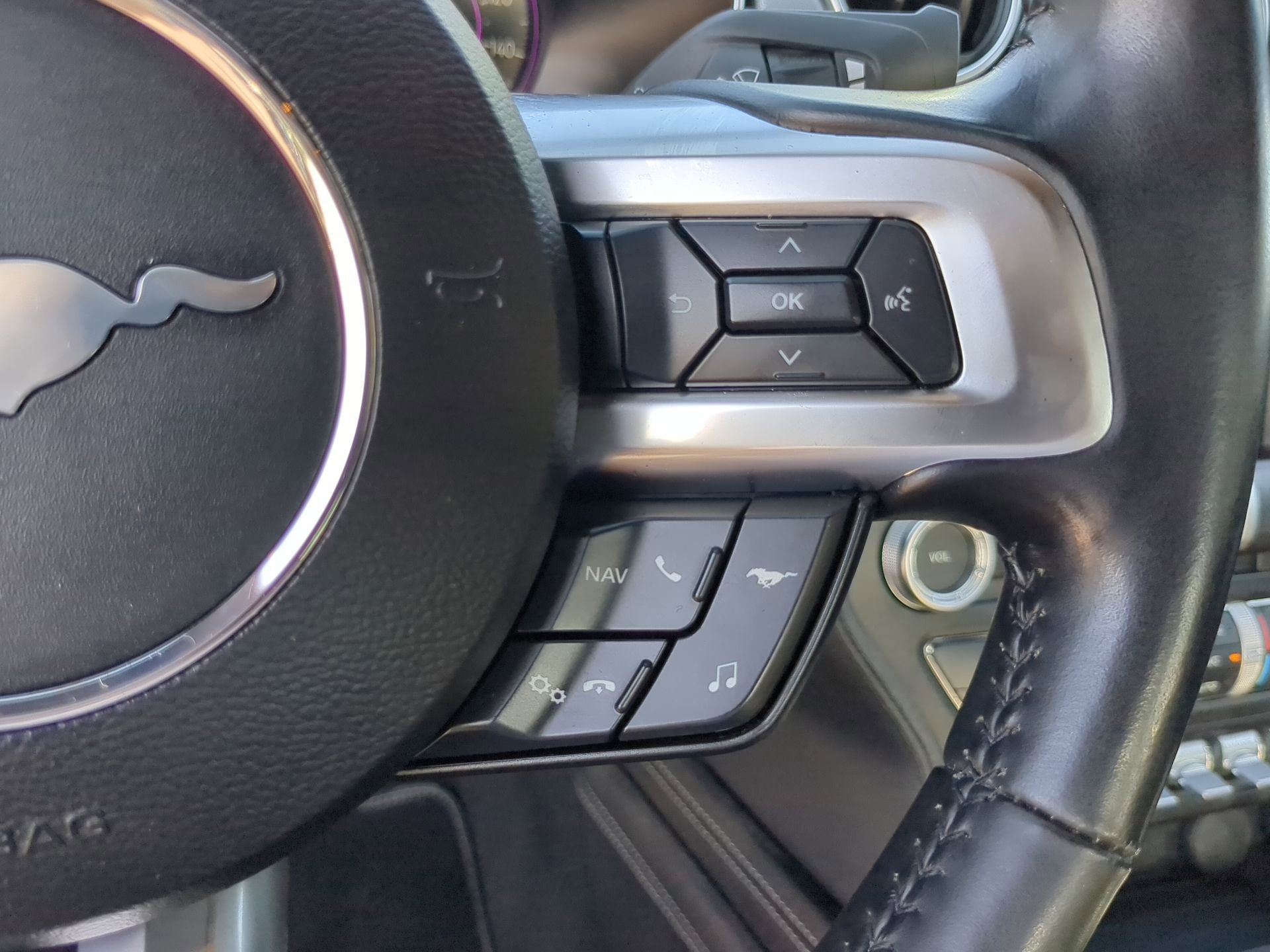 Certified 2020 Ford Mustang GT Premium w/ Equipment Group 401A RWD image 65
