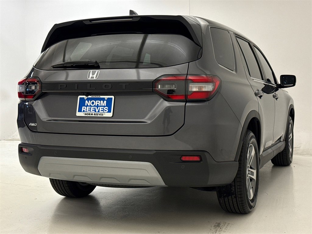 New 2025 Honda Pilot EX-L image 9