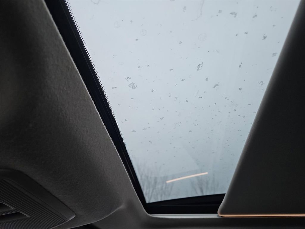 New 2026 Nissan Kicks SR w/ SR Premium Package image 11