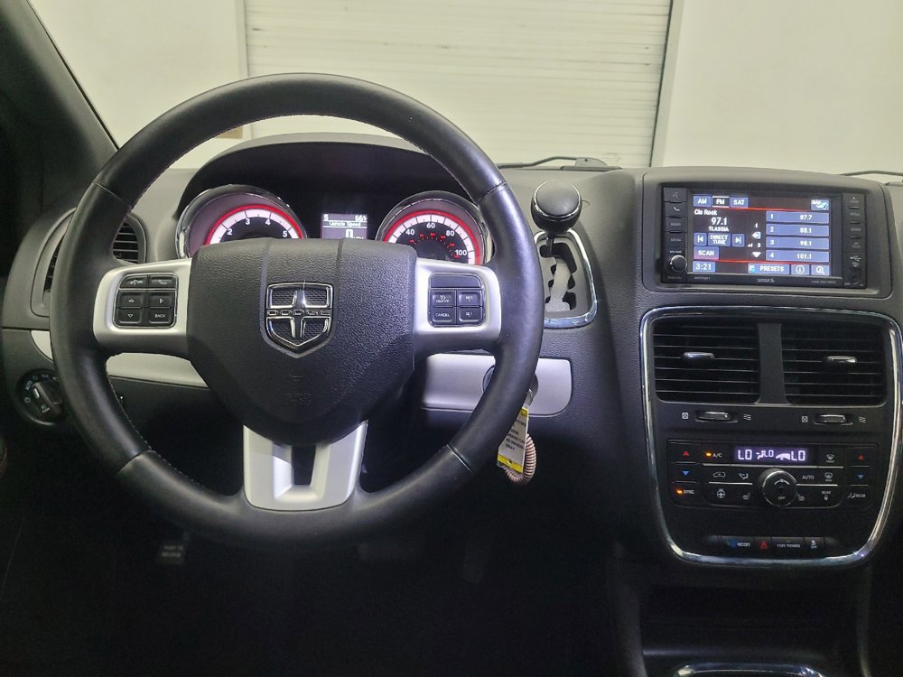 Used 2017 Dodge Grand Caravan GT FWD image 22