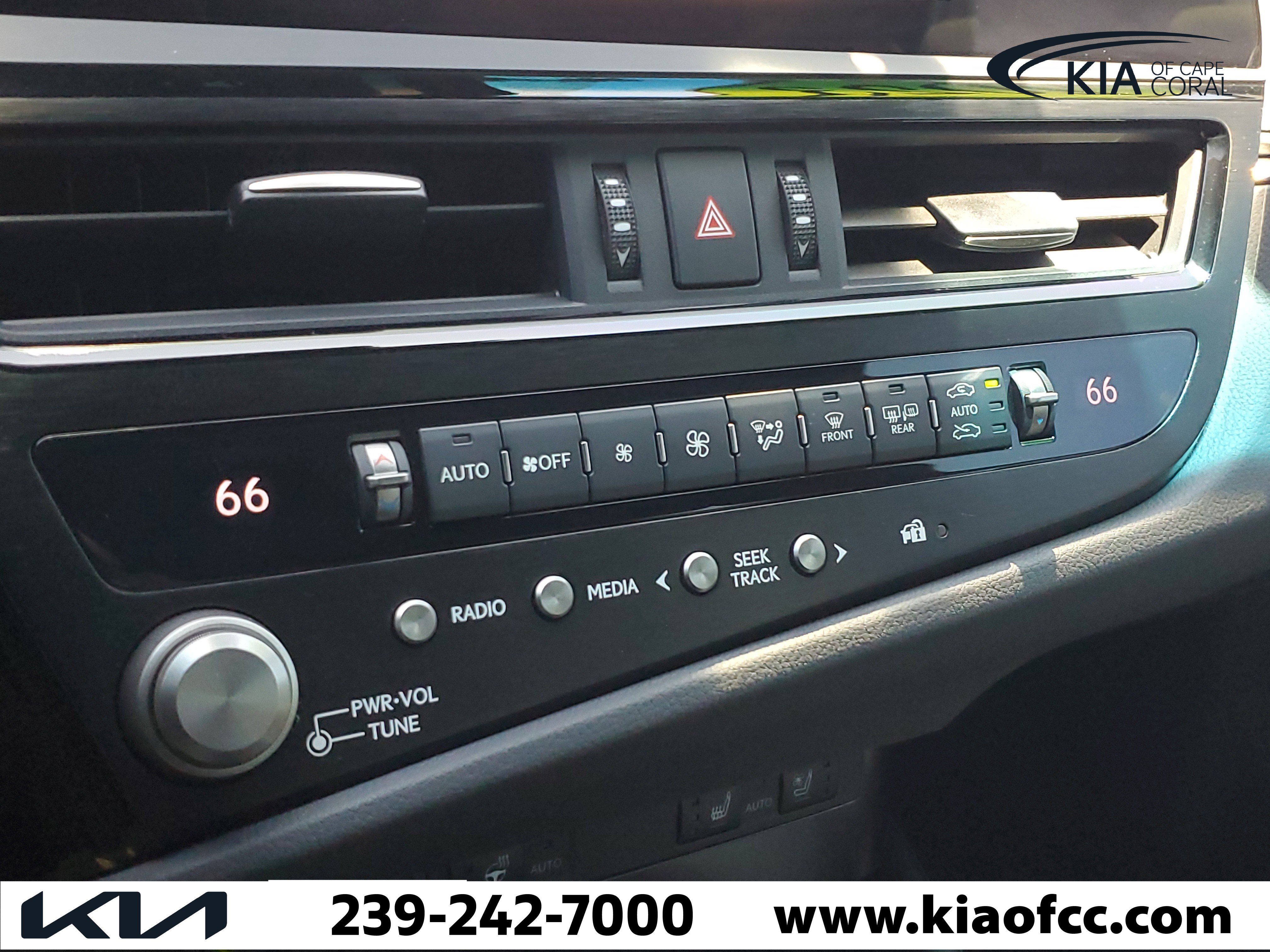 Used 2023 Lexus ES 350 F Sport w/ Accessory Package (Z2) FWD image 26