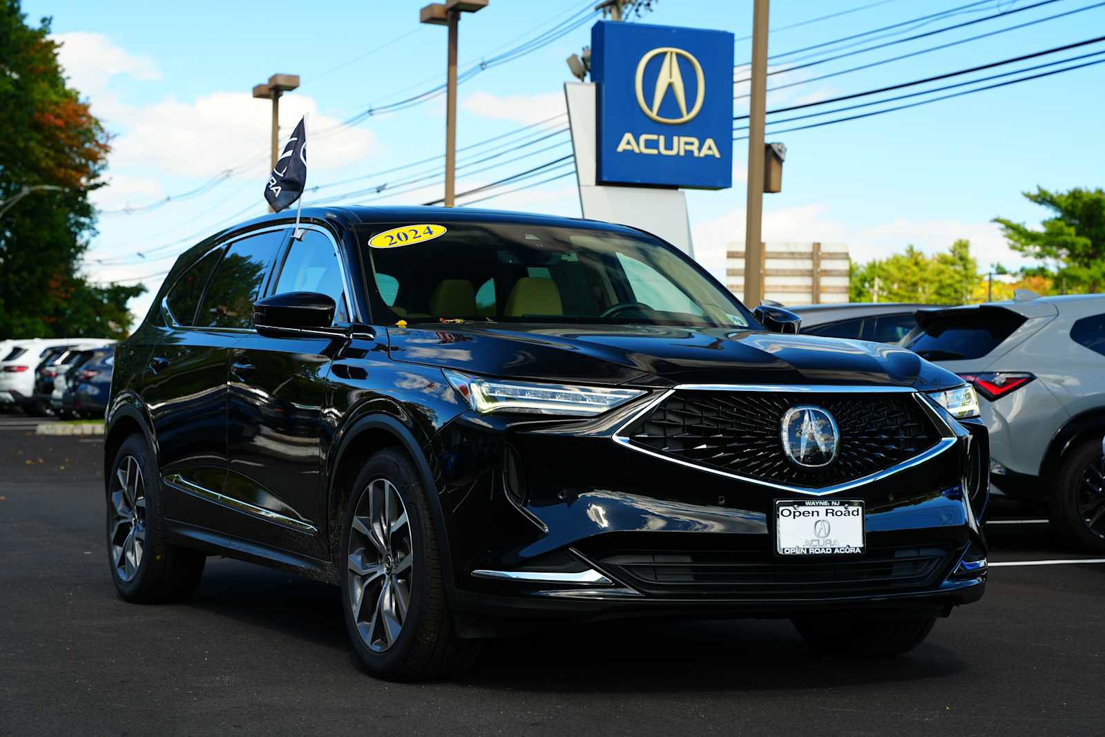 Used 2024 Acura MDX w/ Technology Package
