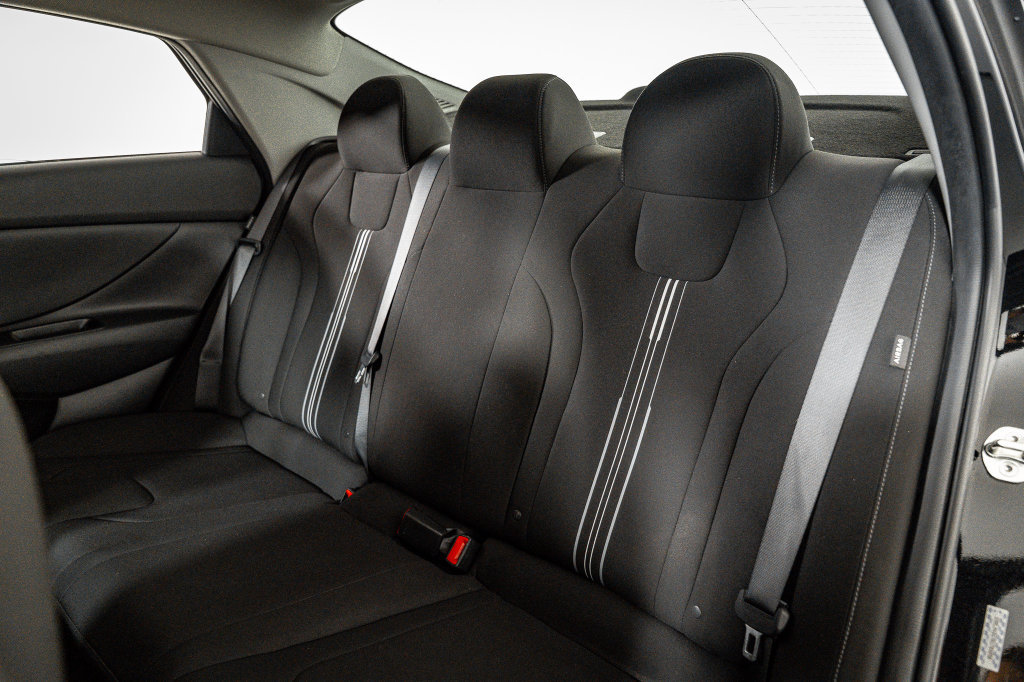 Certified 2024 Hyundai Elantra SEL FWD image 22